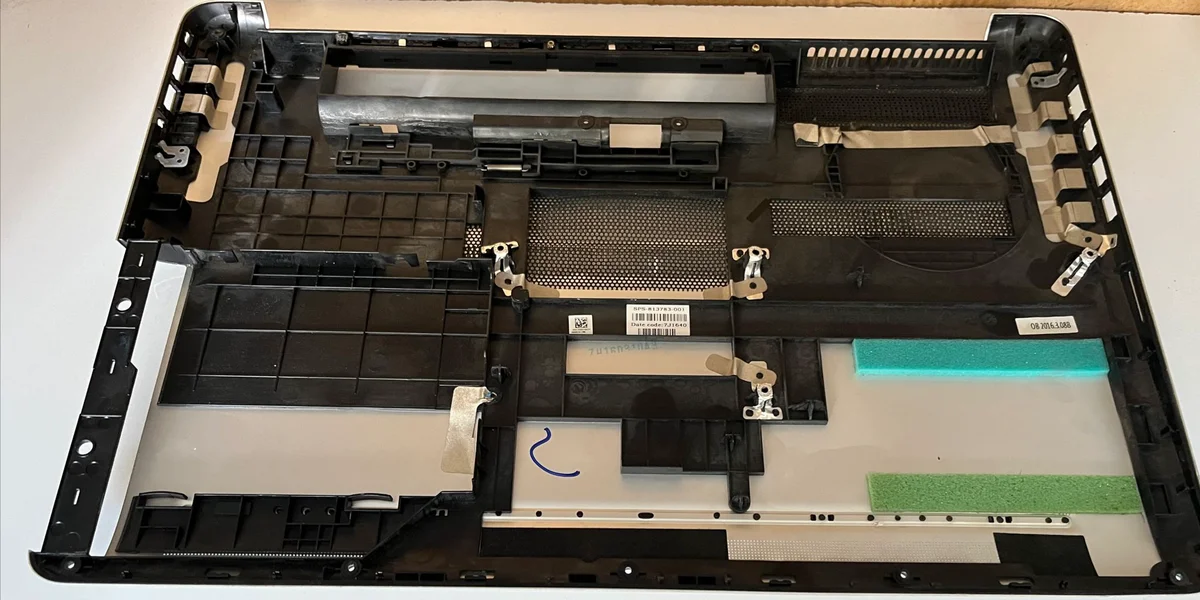 Hp Envy 17-n100nt 17-r100nt Alt Kasa SPS-813783-001